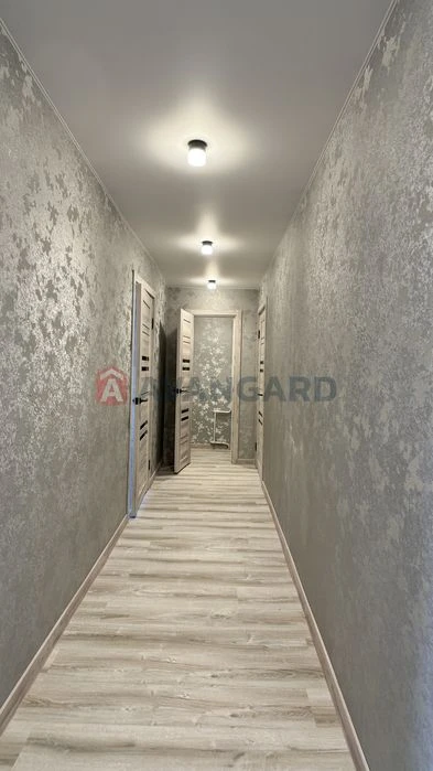 Продам полнометражную 3-ком кв - 70 м2 с новым капитальным р