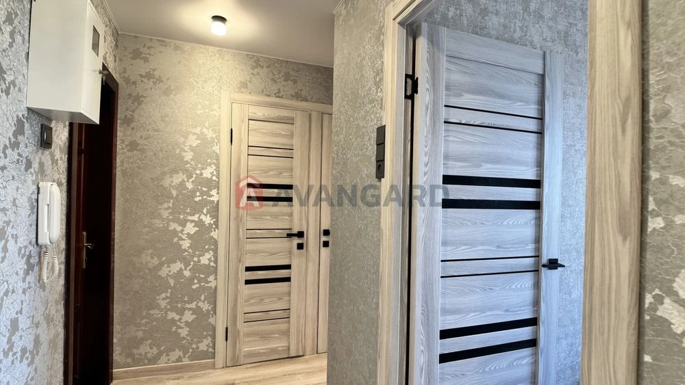 Продам полнометражную 3-ком кв - 70 м2 с новым капитальным р