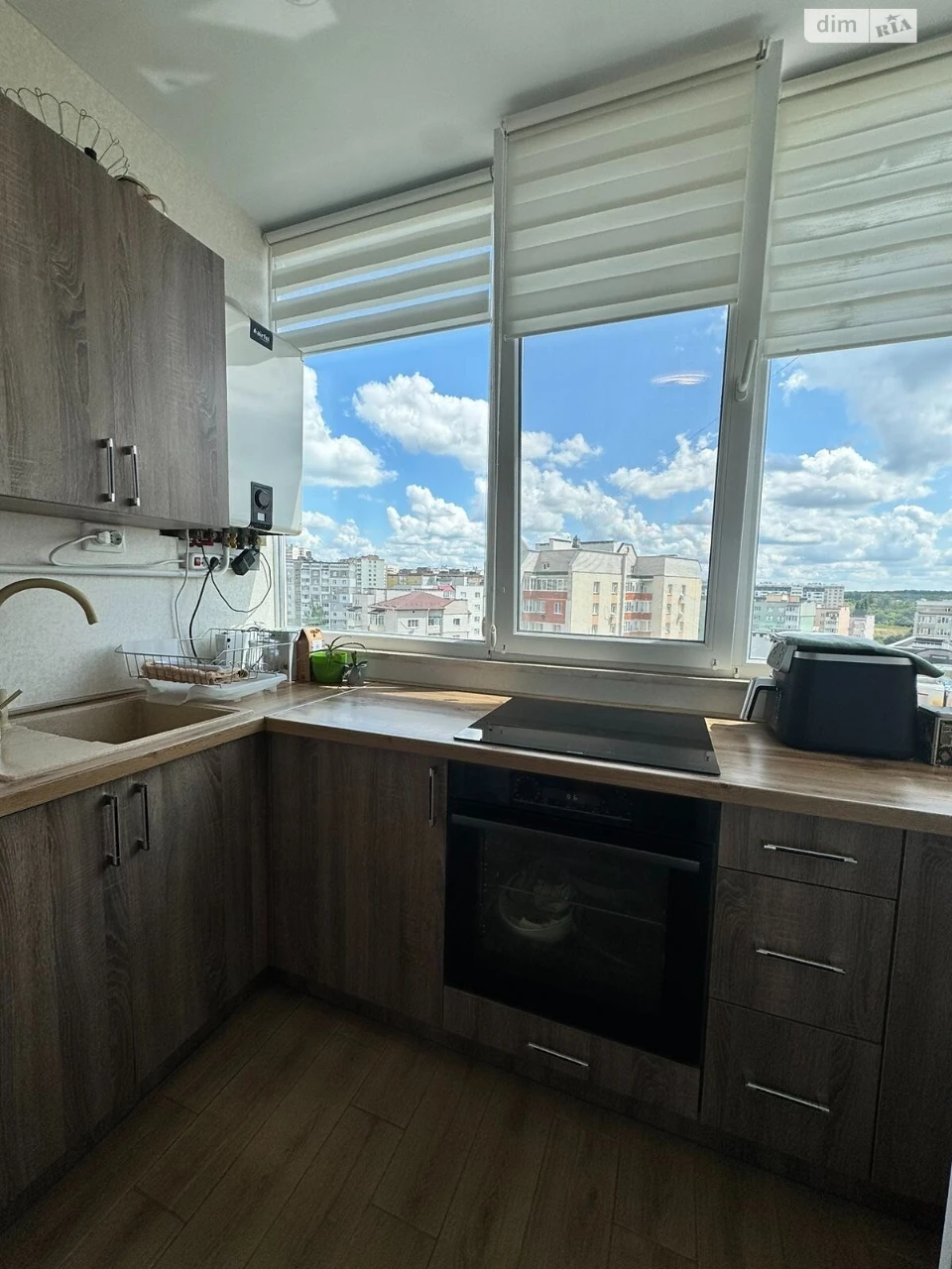 Продаж Квартира Озерна