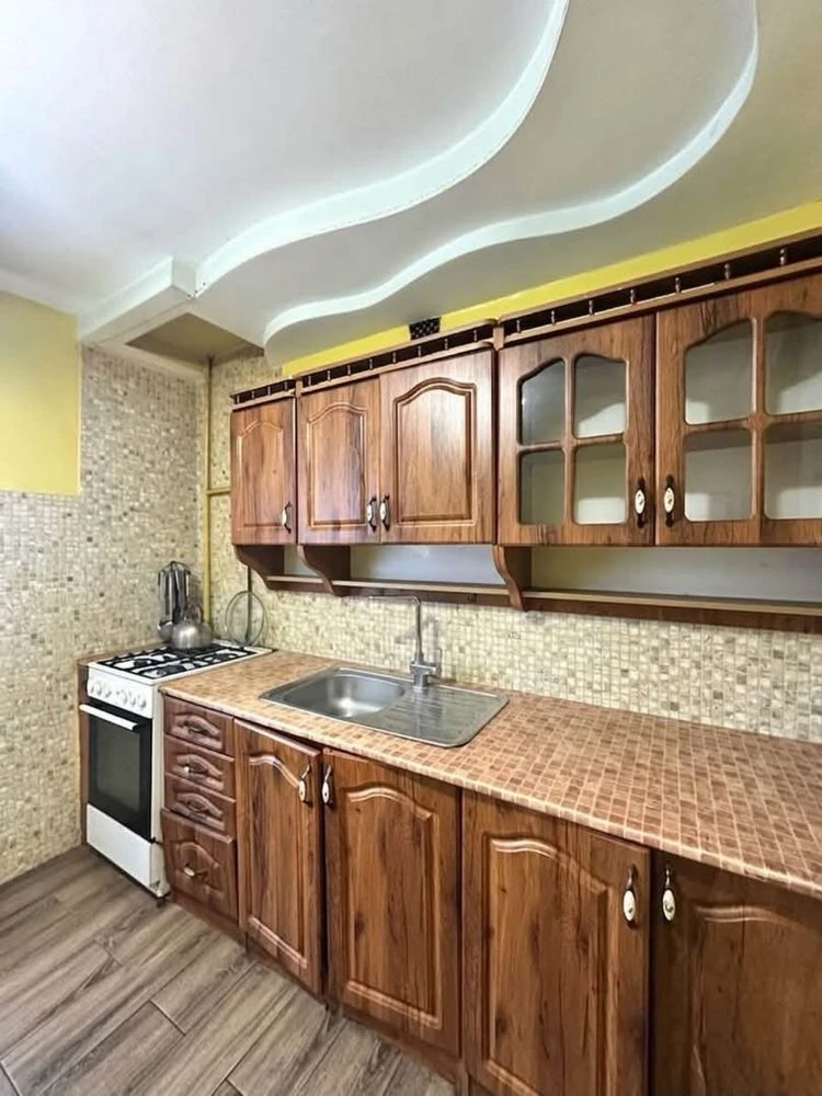 ПРОДАЖ 3-Кім. Квартири 74.8 м2 Луцьк вул. Відродження