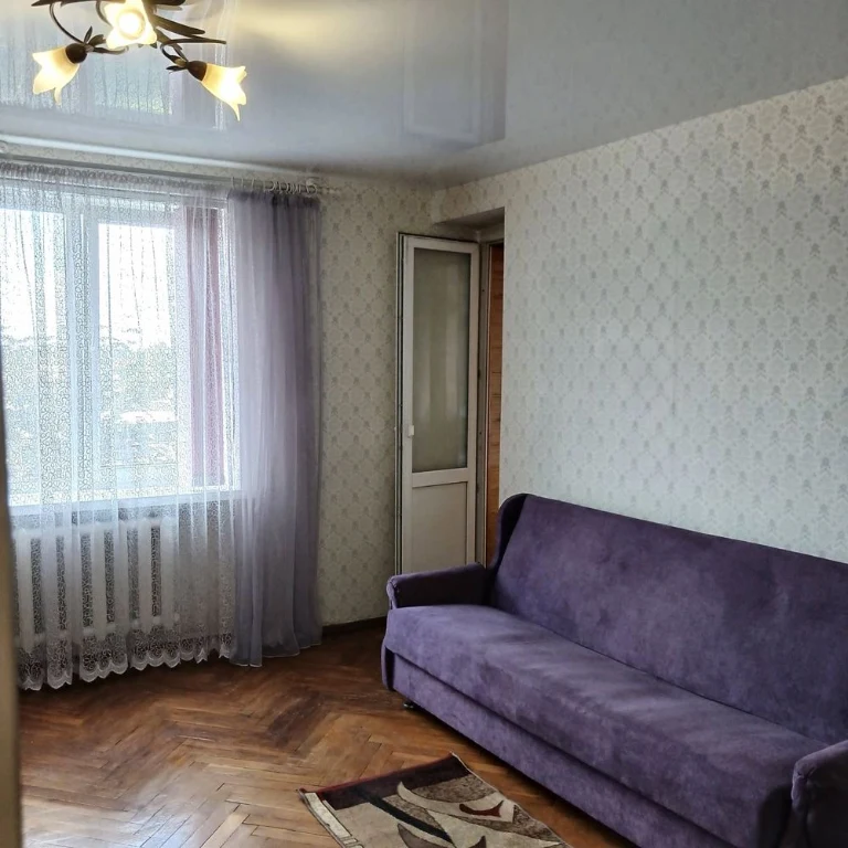 Продаж 2 кім Чешки по вул. Гордіюк