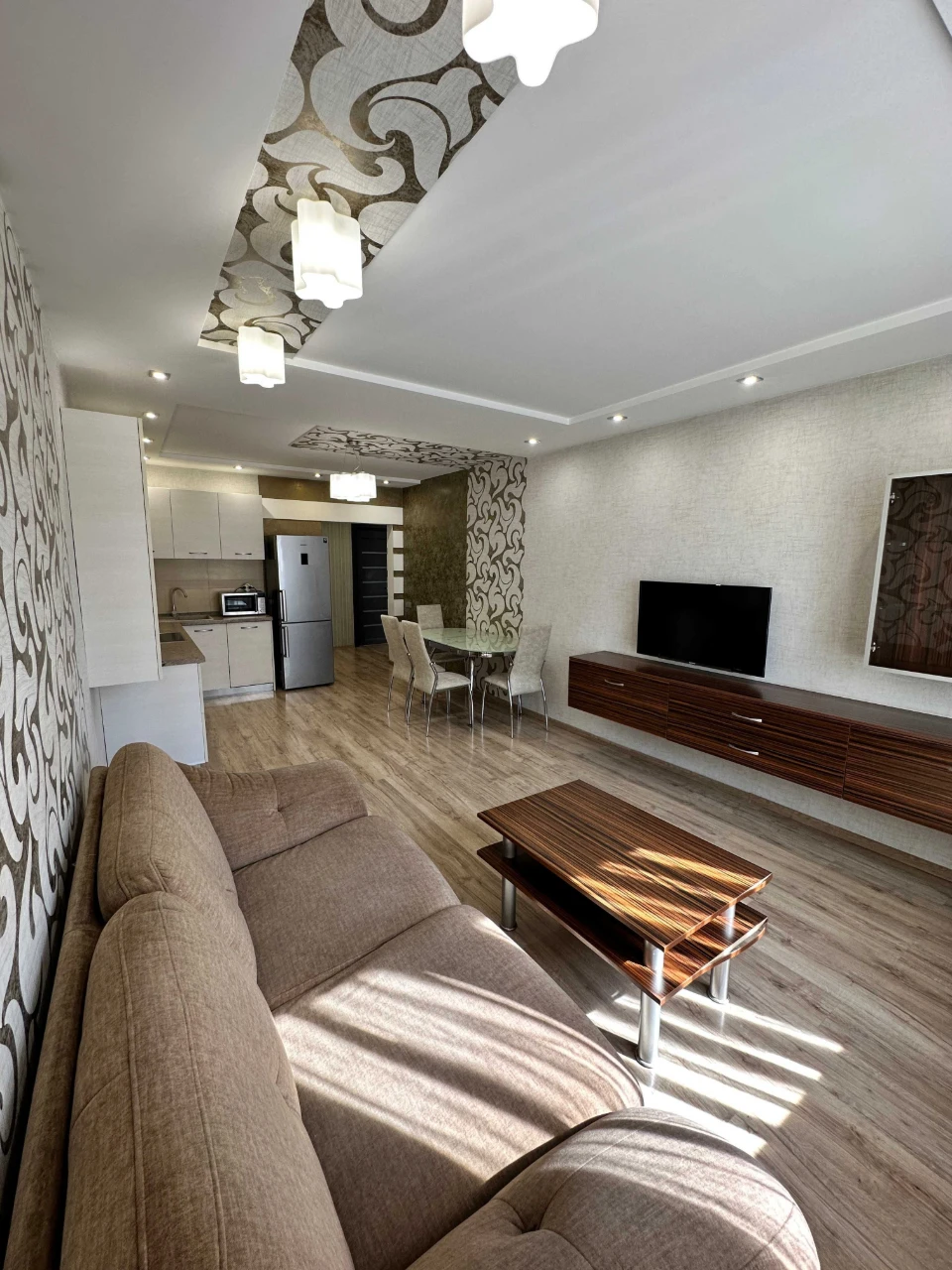 Без %! Продаж 2к + кухня вітальня. Вул. Урлівська 36 А. Дарн