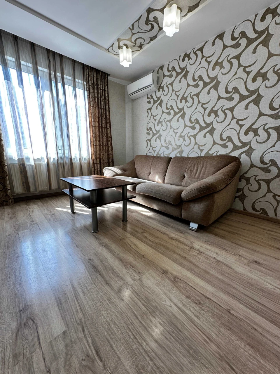Без %! Продаж 2к + кухня вітальня. Вул. Урлівська 36 А. Дарн
