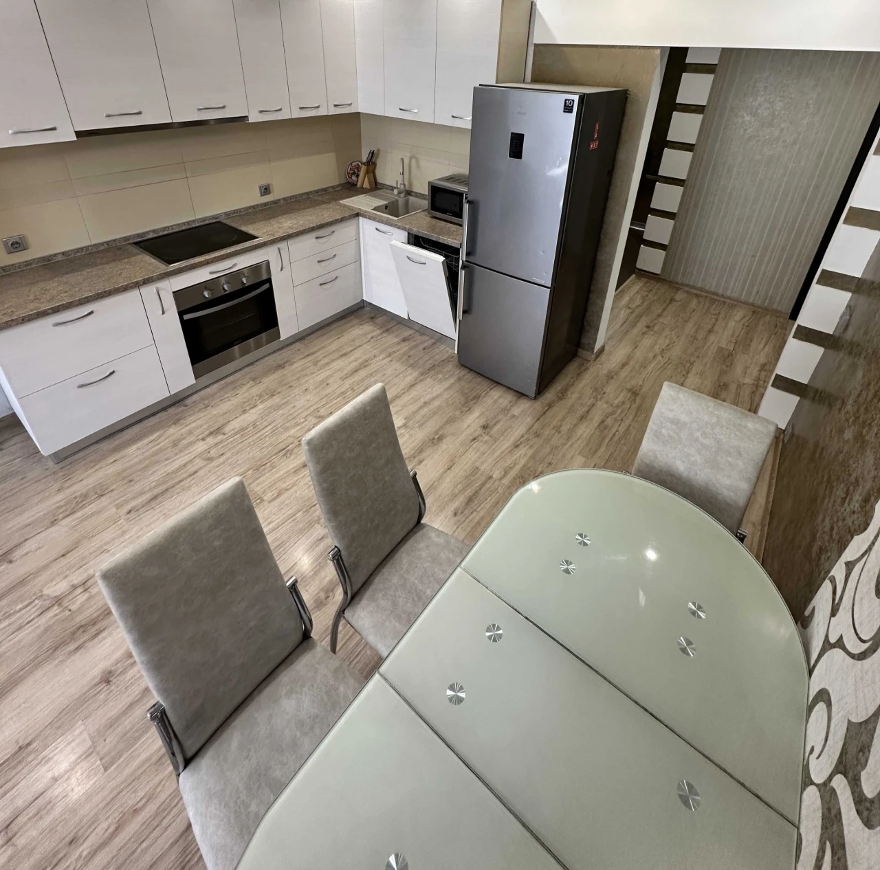 Без %! Продаж 2к + кухня вітальня. Вул. Урлівська 36 А. Дарн