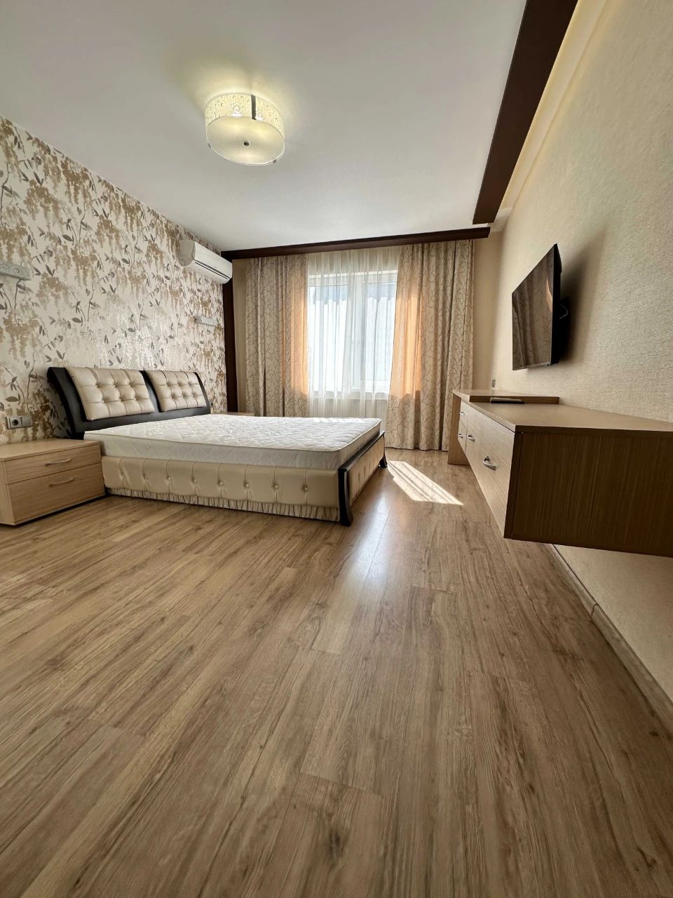 Без %! Продаж 2к + кухня вітальня. Вул. Урлівська 36 А. Дарн