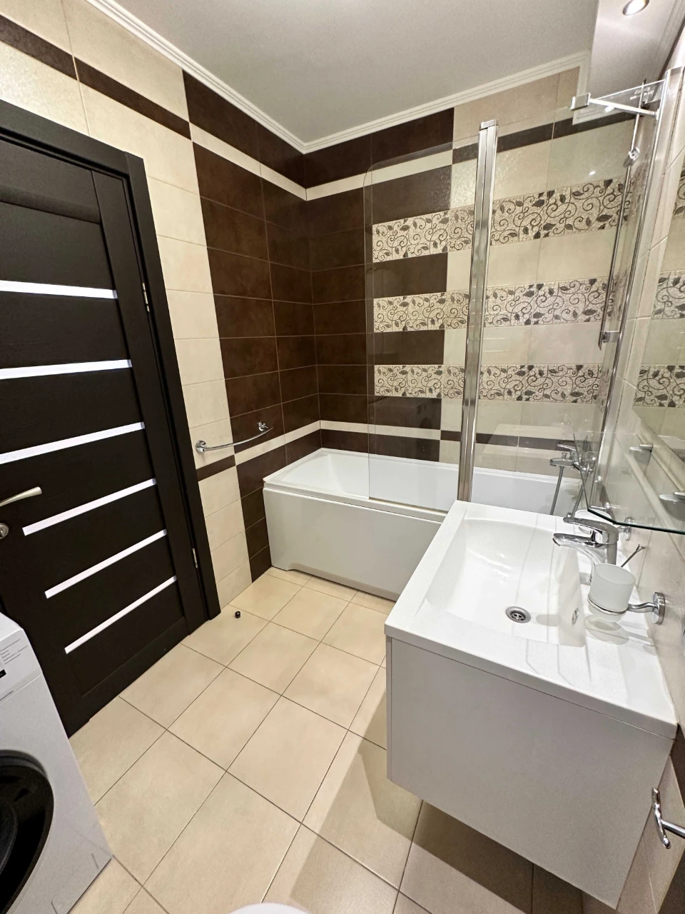 Без %! Продаж 2к + кухня вітальня. Вул. Урлівська 36 А. Дарн