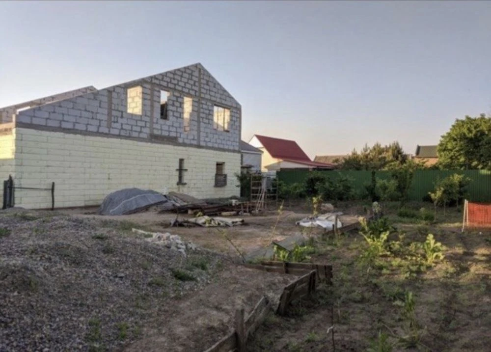 Продаётся частный дом по ул. Заполярная с большим участком