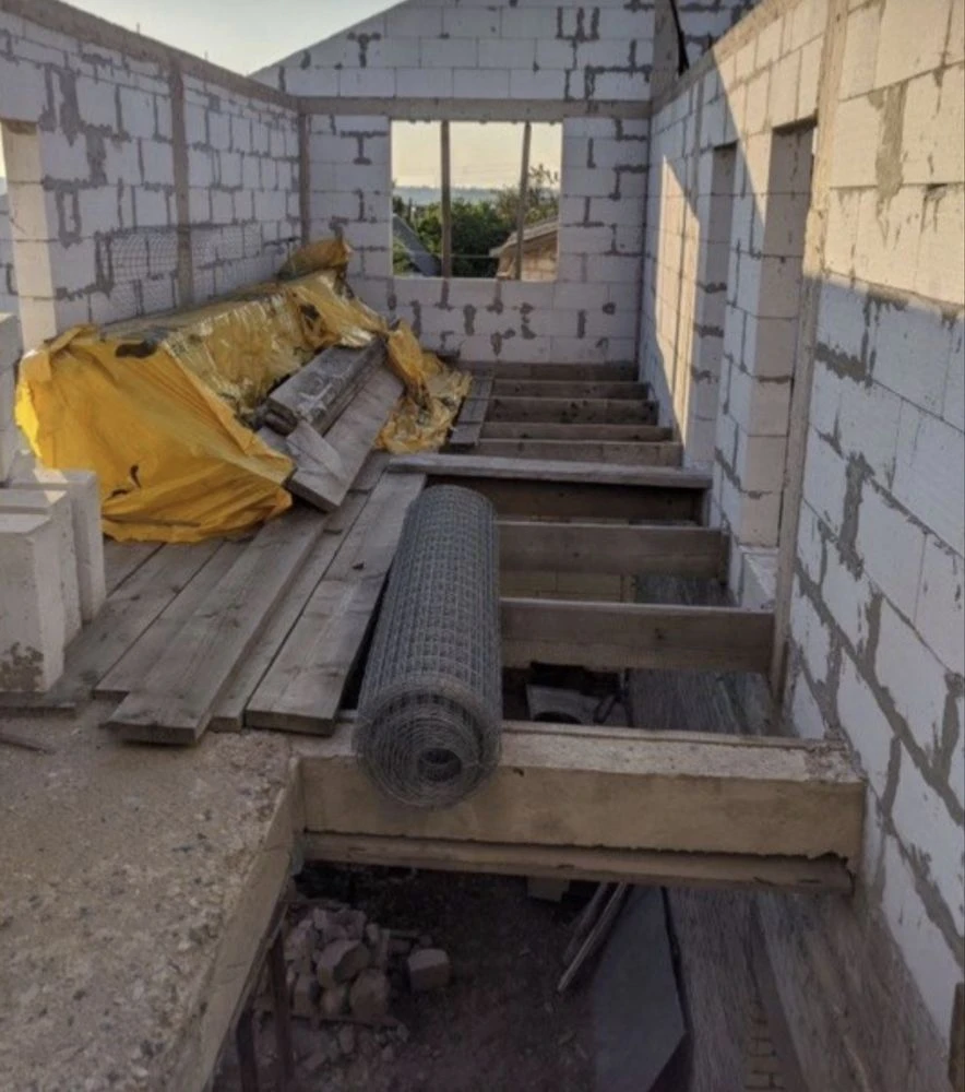 Продаётся частный дом по ул. Заполярная с большим участком