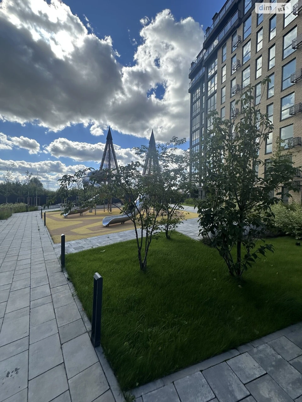 Продаж Квартира Виставка