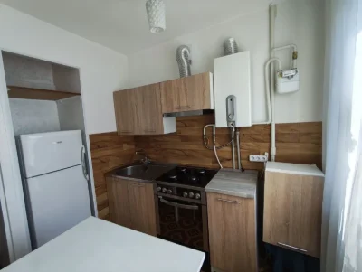 Продаж 1 кім р-н 19 школи
