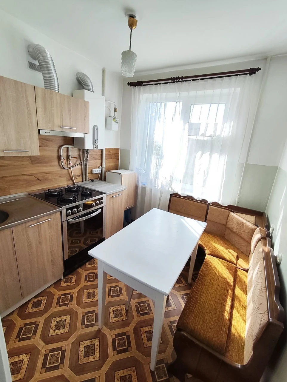 Продаж 1 кім р-н 19 школи