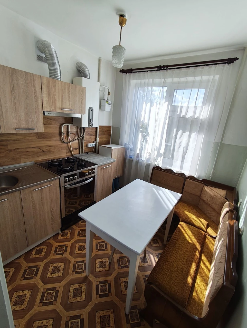 Продаж 1 кім р-н 19 школи