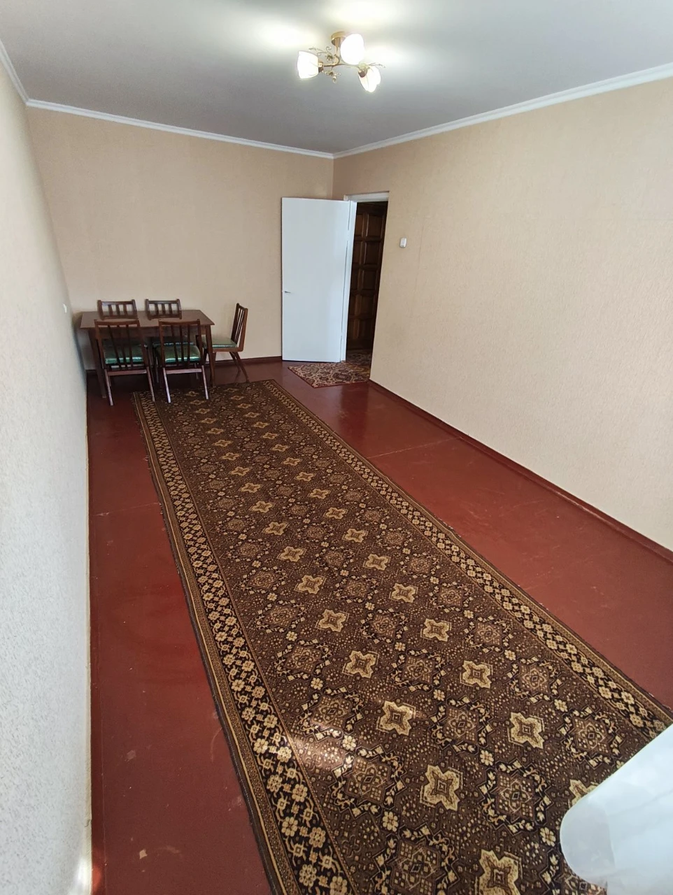 Продаж 1 кім р-н 19 школи