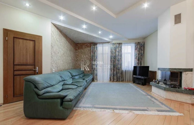 Продаж Квартира Київ Печерськ вул. Дарвіна 178 м² Дворівнева