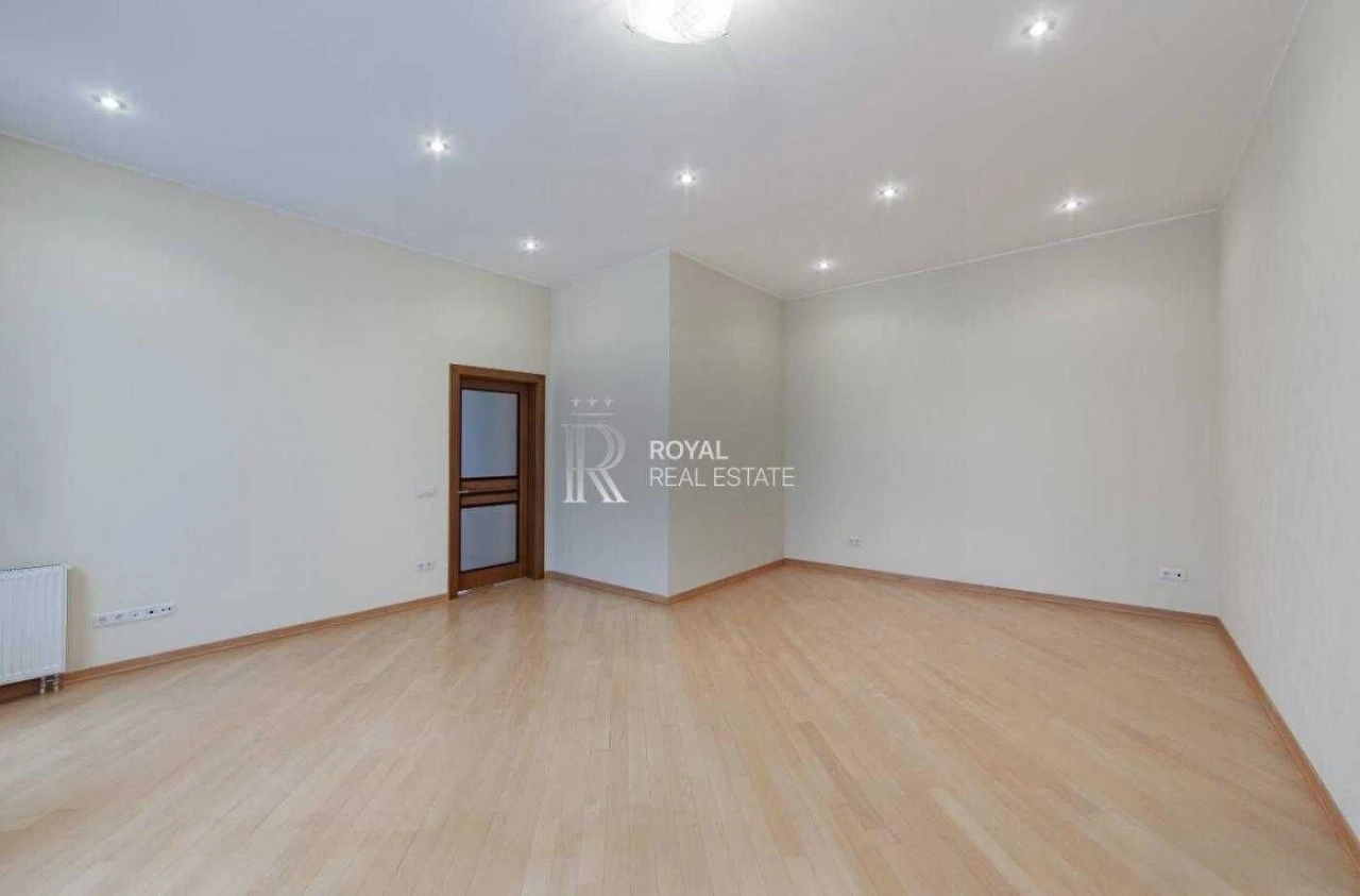 Продаж Квартира Київ Печерськ вул. Дарвіна 178 м² Дворівнева