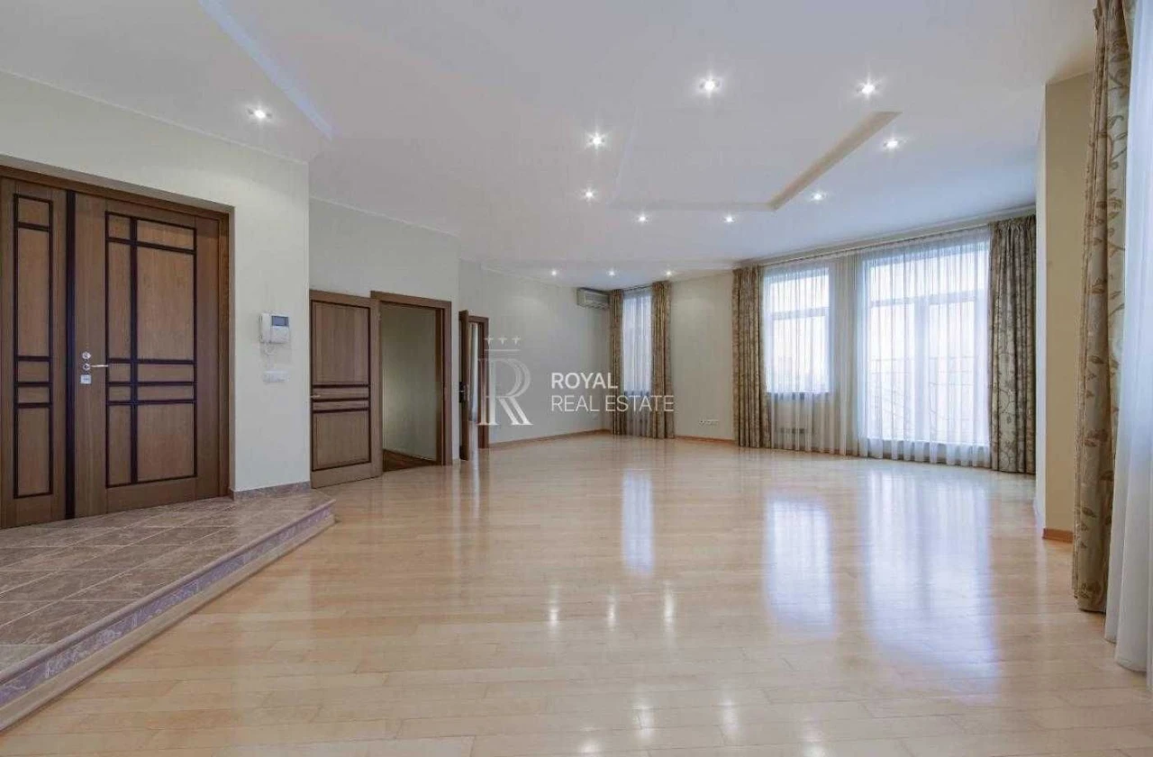 Продаж Квартира Київ Печерськ вул. Дарвіна 178 м² Дворівнева