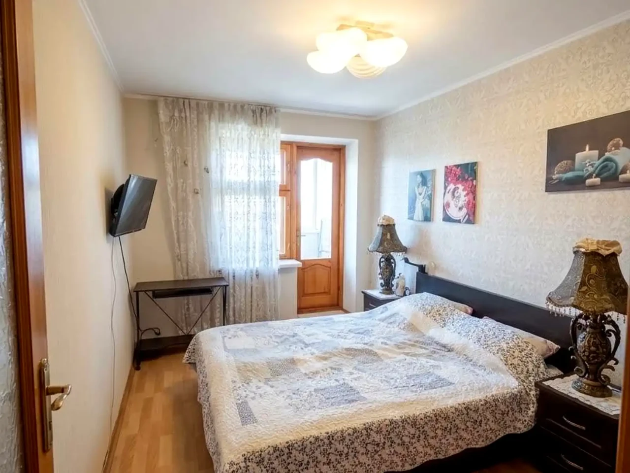 Продаж квартири 3-кімн. 68 м² 10/10 пов.