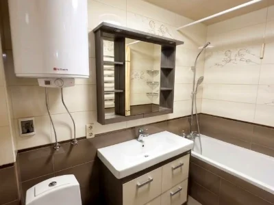 Продаж квартири 3-кімн. 68 м² 10/10 пов.