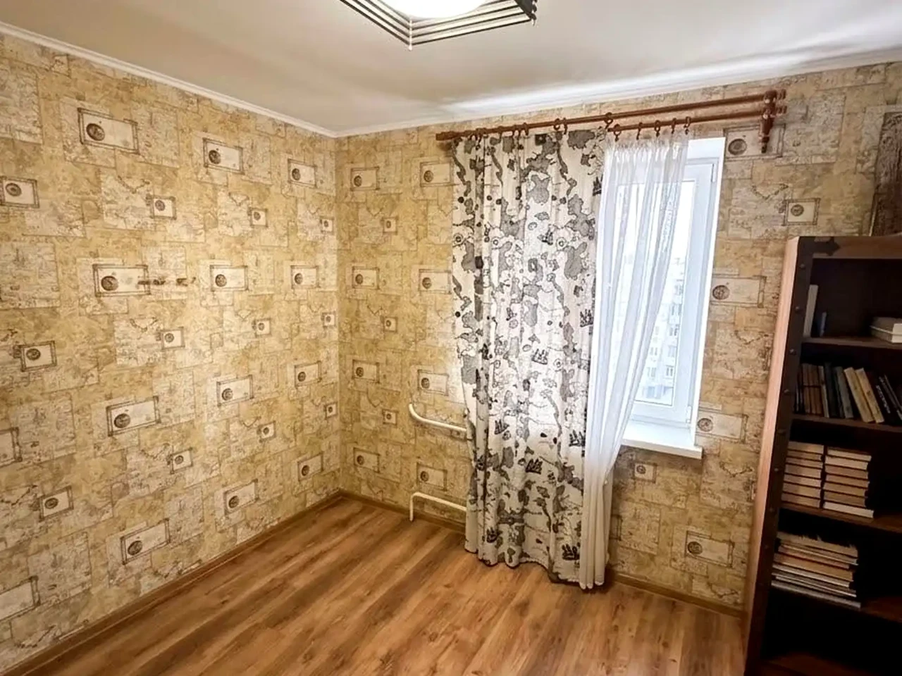 Продаж квартири 3-кімн. 68 м² 10/10 пов.