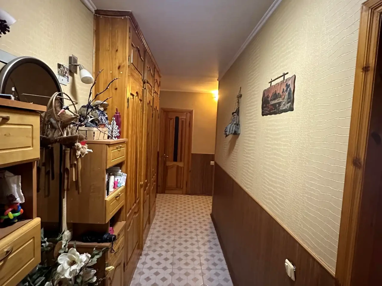 Продаж квартири 3-кімн. 68 м² 10/10 пов.