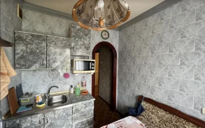 Продам 2х.комнатную на Ак.Королева.