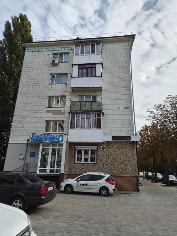 3к Покровська(Щорса)/Грушевського(Котовського)  50,3 кв.м. [