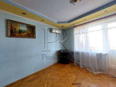 Квартира. Київ, Автозаводська вул.