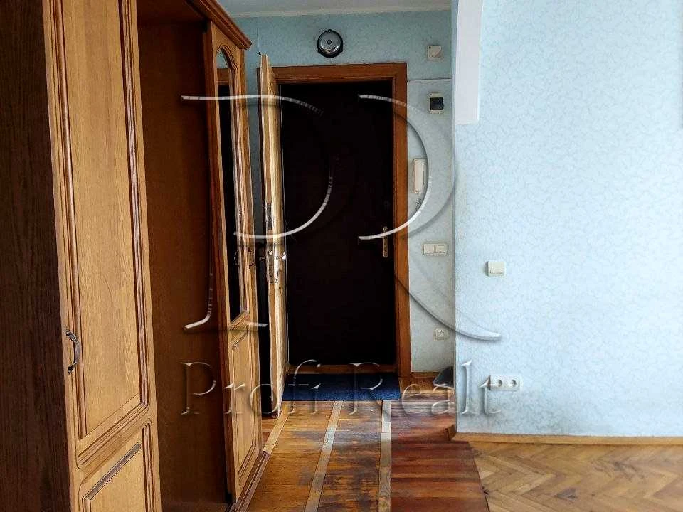 Квартира. Київ, Автозаводська вул.