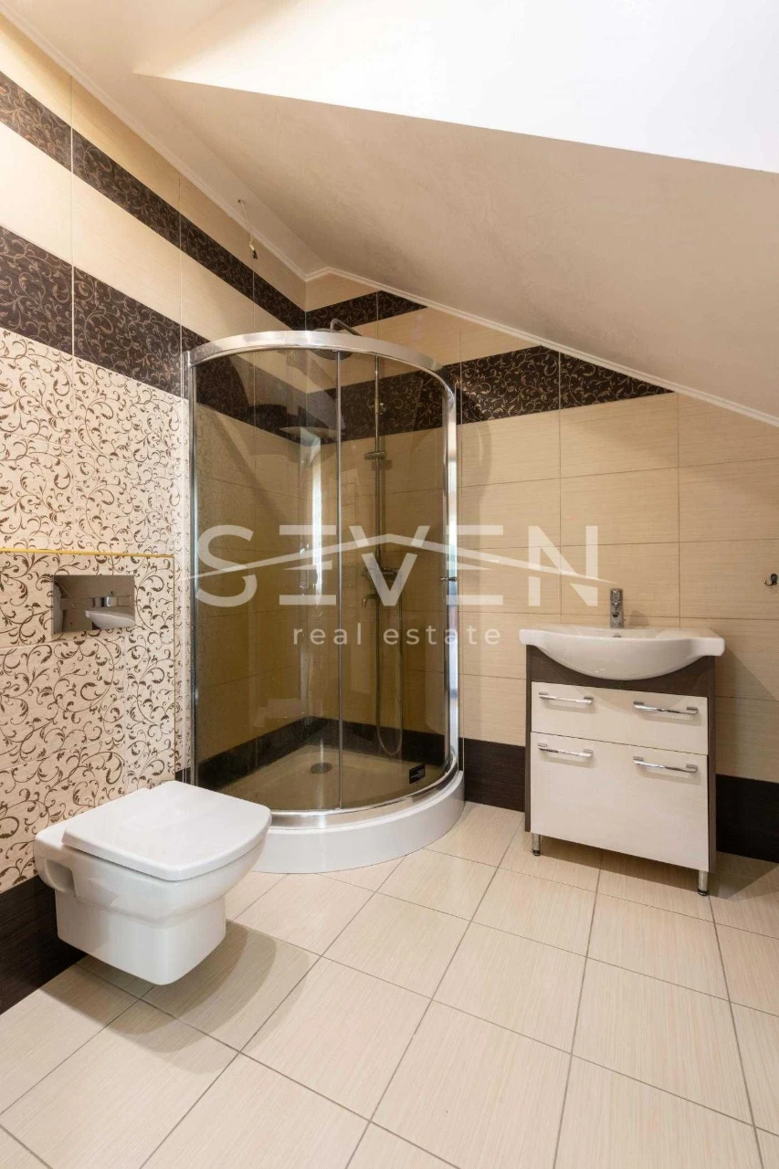 Продаж будинку 200 м² з підвалом, ділянка 5 соток, Осокорки,