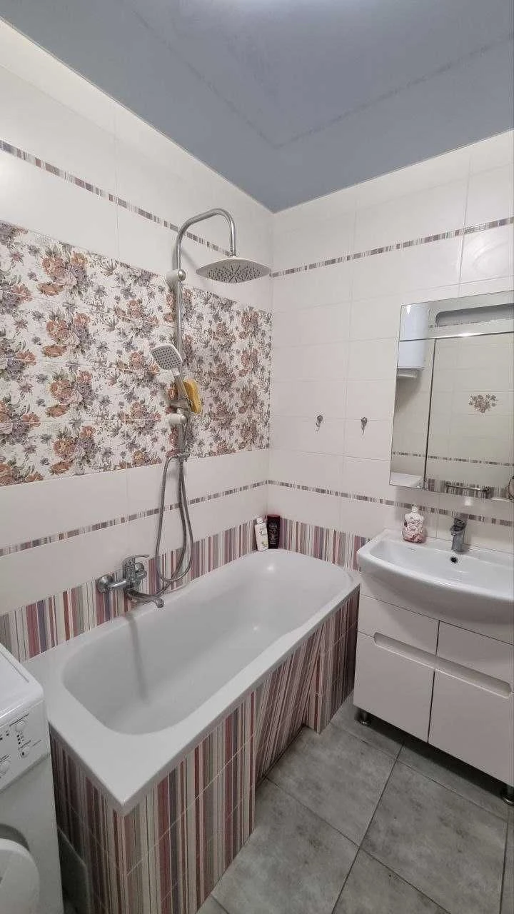 Продаж 1-кімнатна квартира 44 м² на 1 поверх  ЖК «Острови»,