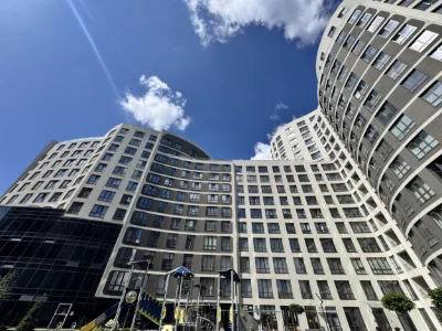 Продаж однокімнатної квартири з ремонтом в ЖК Парус Сіті