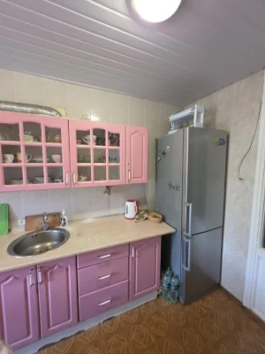 Продам 4х ком. квартиру , Осипенковский мкр, Правый берег