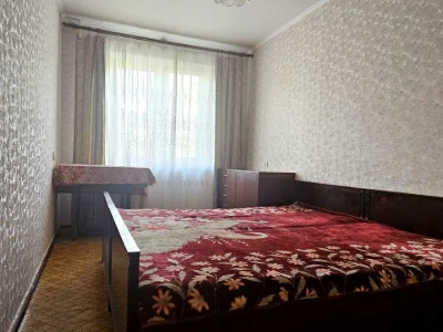 Квартира. Дніпро, Новокодацька пл.