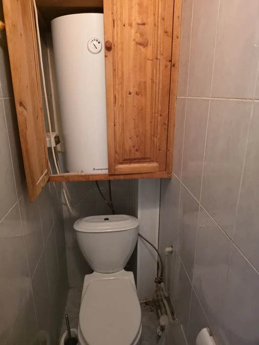 Продам 4х ком. квартиру , Осипенковский мкр, Правый берег
