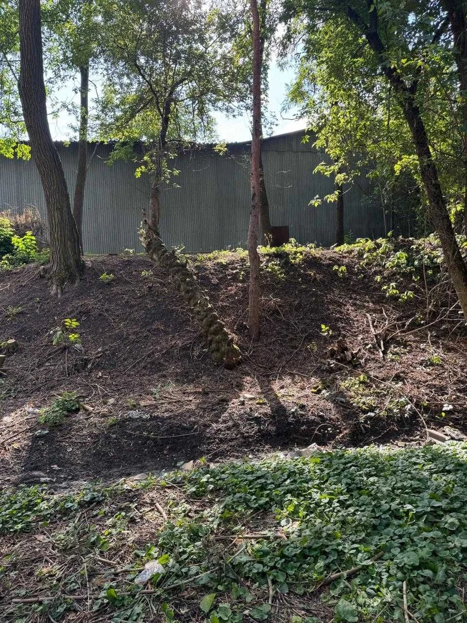 Земельна ділянка  на Лісопарковій з дозвільними документами