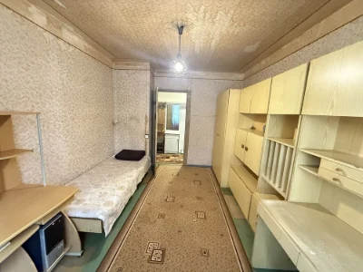 Продам 3-х комнатную вначале пр.Слобожанский