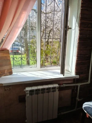 Без комісії. Велика однокімнатна квартира продається. Вільна