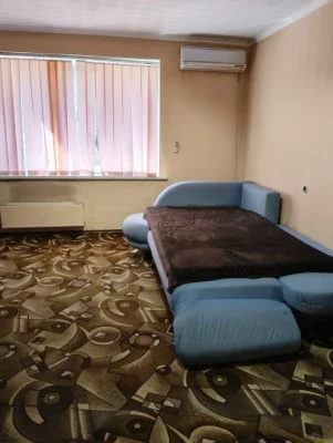 Без комісії. Велика однокімнатна квартира продається. Вільна