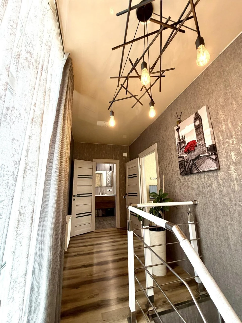 Продаж 3-кім. квартири 109.3 м2, вул. Б.Хмельницького