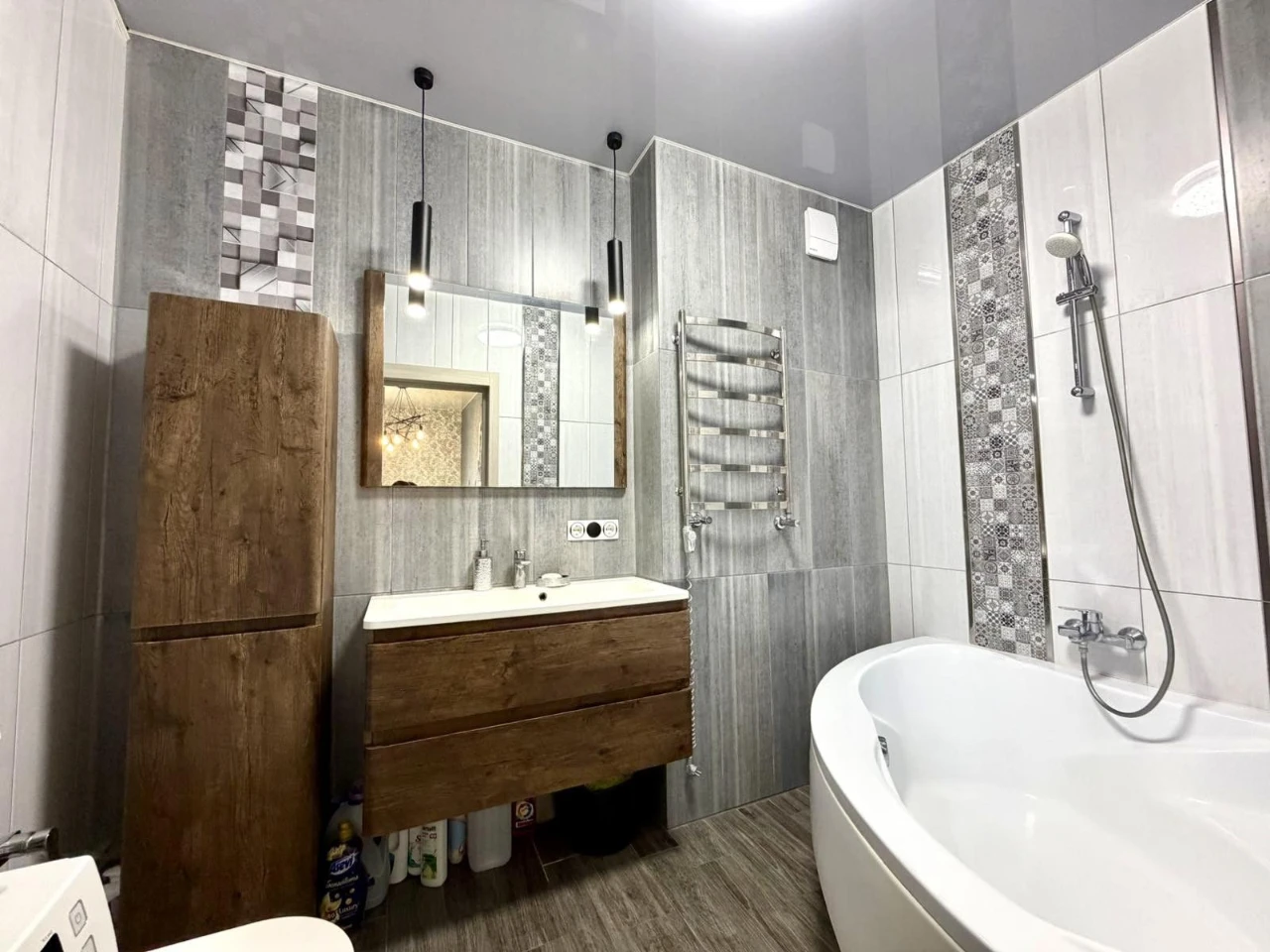 Продаж 3-кім. квартири 109.3 м2, вул. Б.Хмельницького