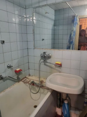 Продаж 1-кімнатної квартири 38 м², Виноградар, просп. Свобод