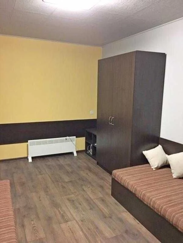 Продам  2-кімнатну квартиру В Індустриальному районі.