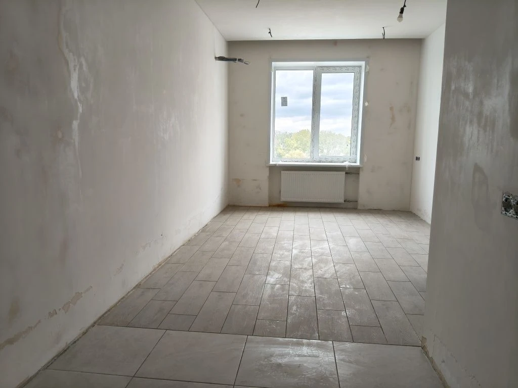 Partially renovated apartment in the Vorobyovy Gory residential complex, Aka metro station