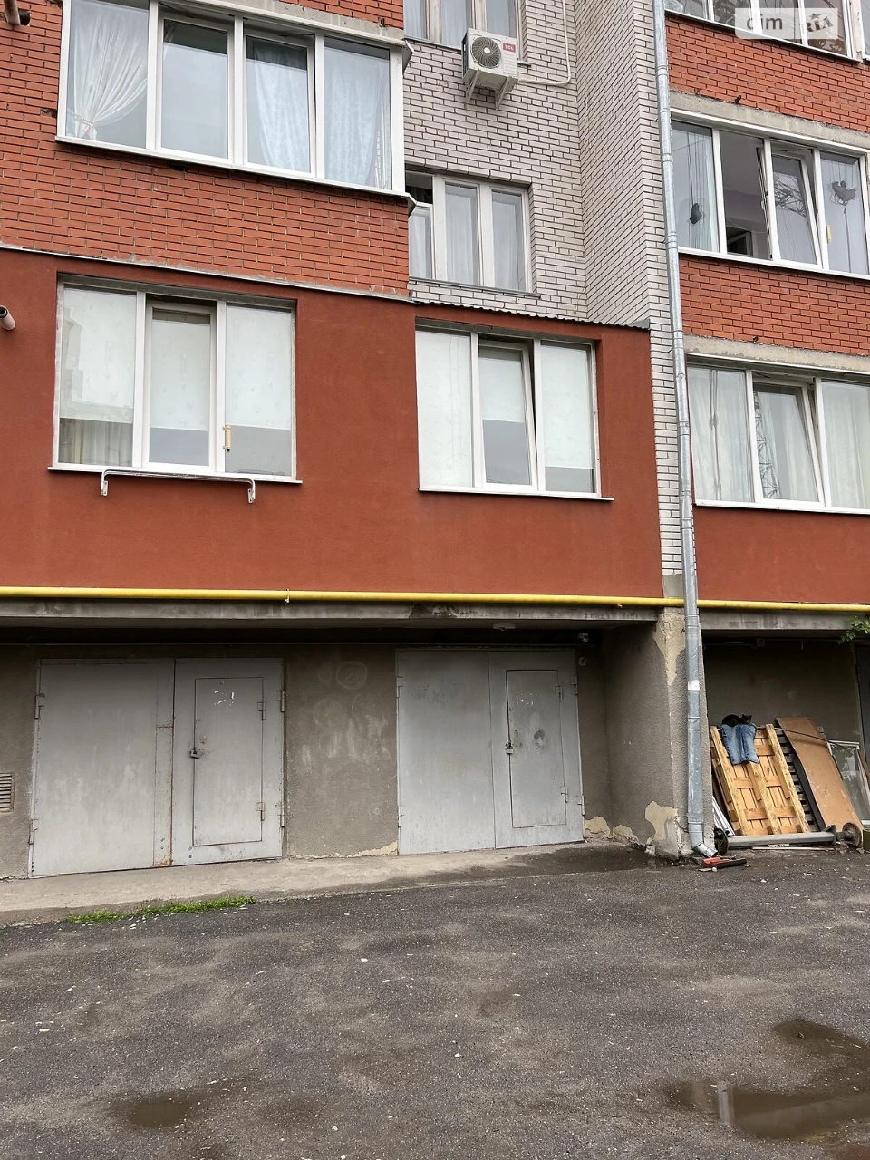 Продаж Місце в гаражному кооперативі Дружба