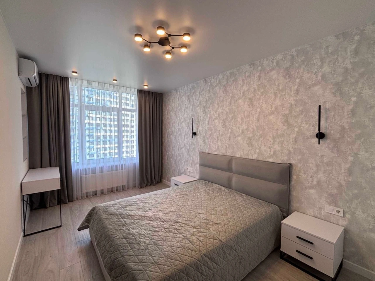 Оренда 1-кімнатної квартири 50 м², Євгена Сверстюка вул., 6Г