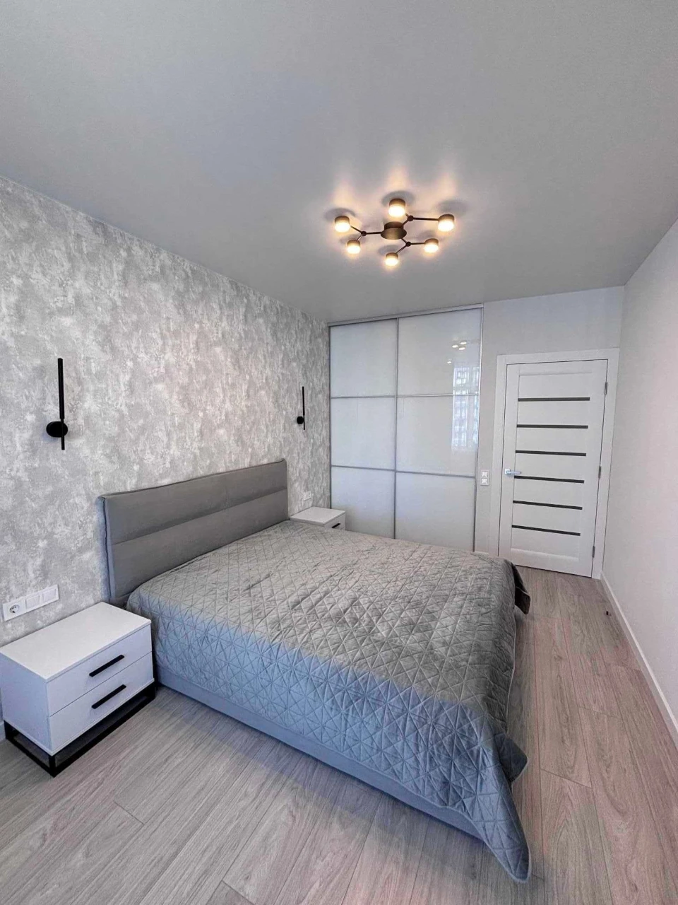 Оренда 1-кімнатної квартири 50 м², Євгена Сверстюка вул., 6Г