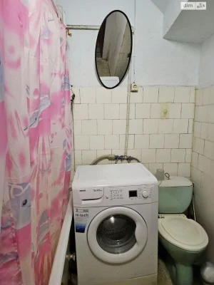 Продаж Квартира Площа Ринок