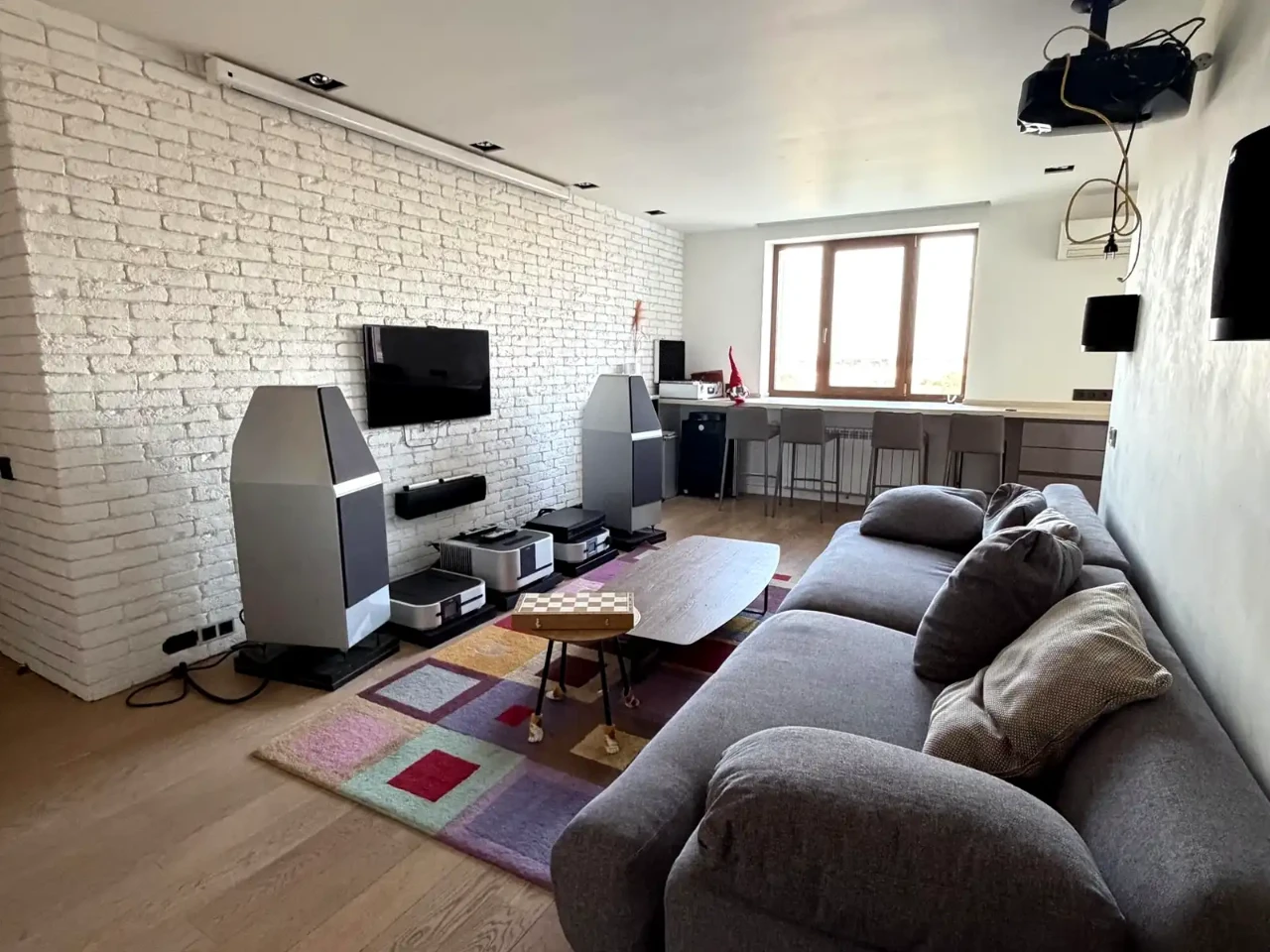 Продаж квартири 4-кімн. 90 м² 15/16 пов.
