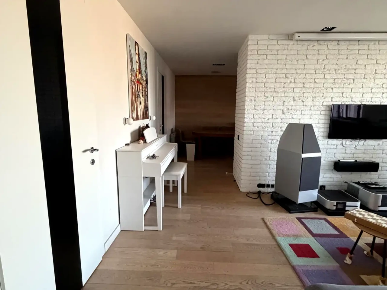 Продаж квартири 4-кімн. 90 м² 15/16 пов.