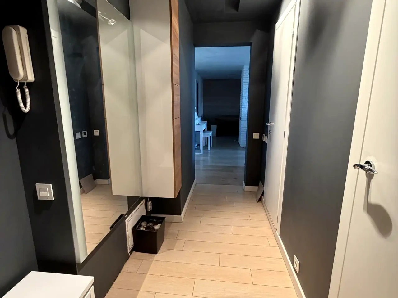Продаж квартири 4-кімн. 90 м² 15/16 пов.